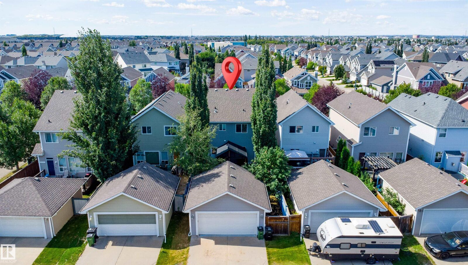 Property Photo:  2051 74 Street SW  AB T6X 0V7 