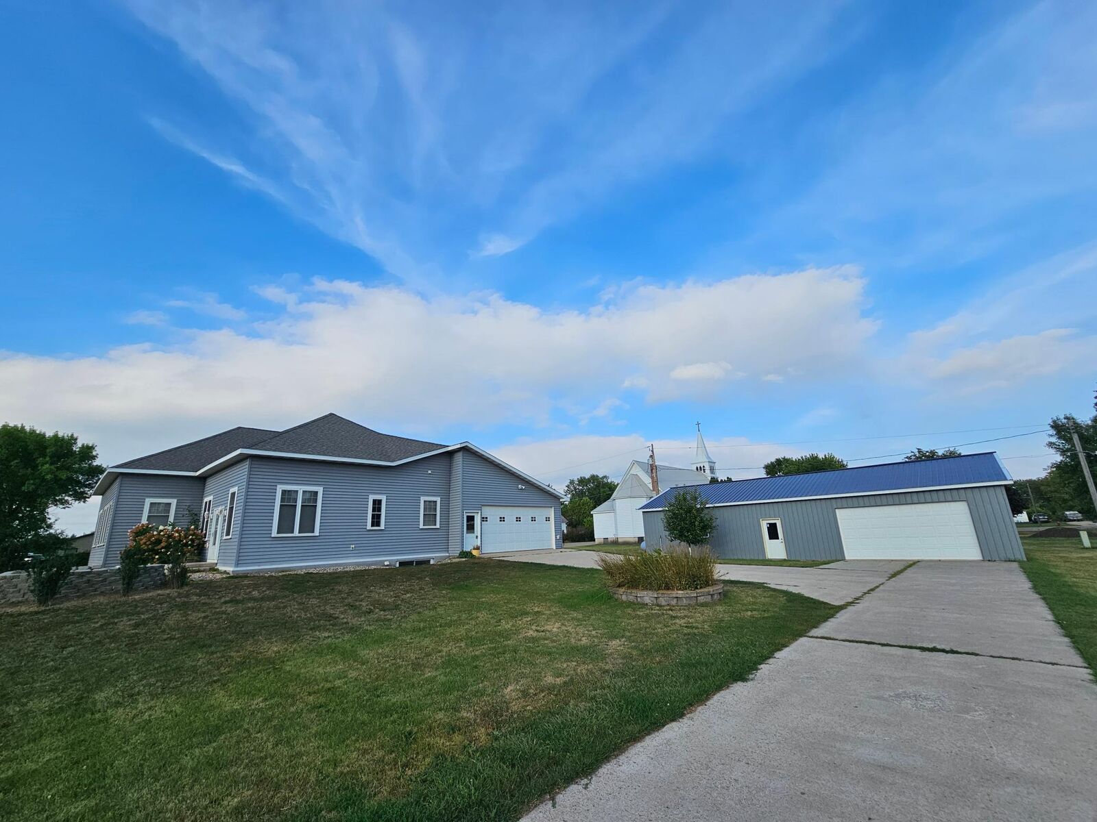 Property Photo:  205 1st Street N  ND 58030 