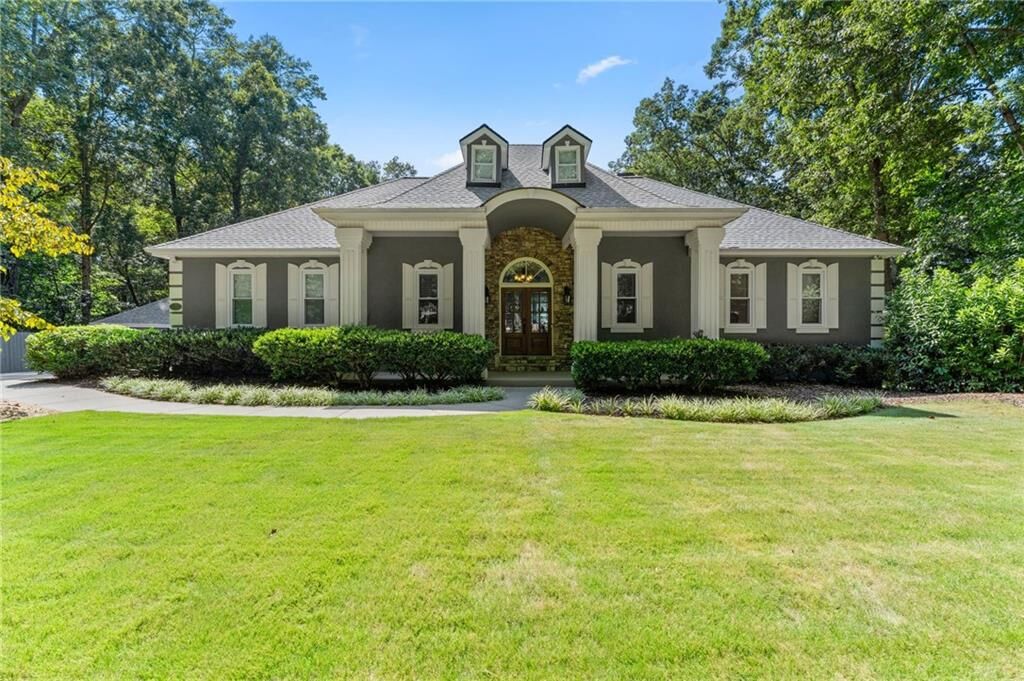 Property Photo: 5725 Ash Drive GA 30040