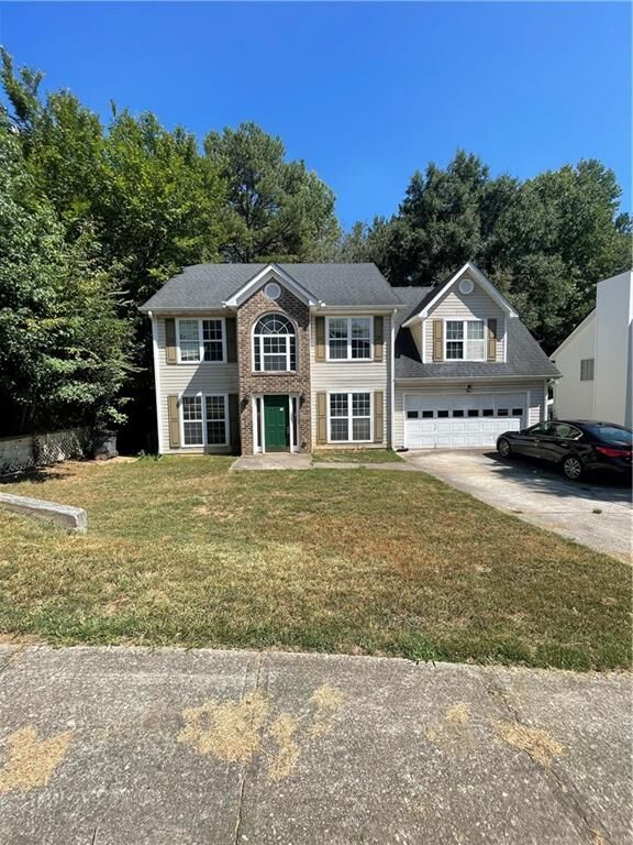 Property Photo: 701 Simon Park Circle GA 30045