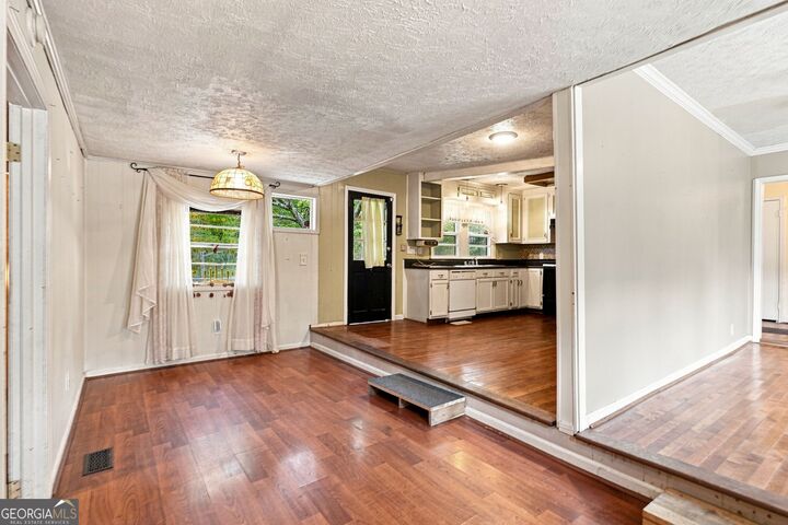 Property Photo:  791 Warren Road NE  GA 30165 