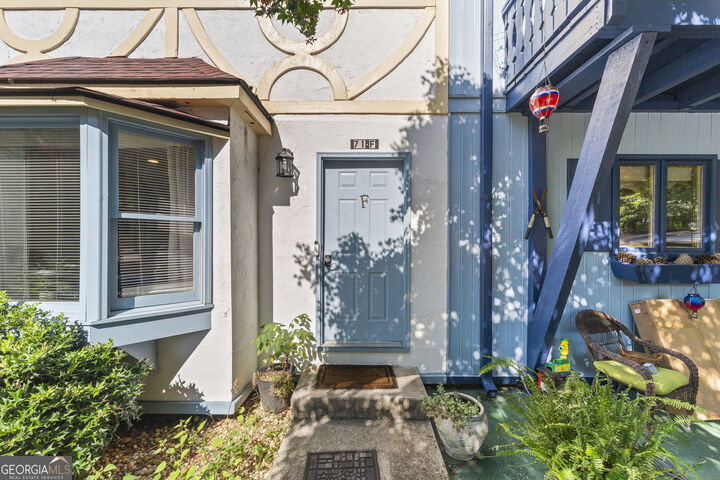 Property Photo:  71 White Strasse F  GA 30545 