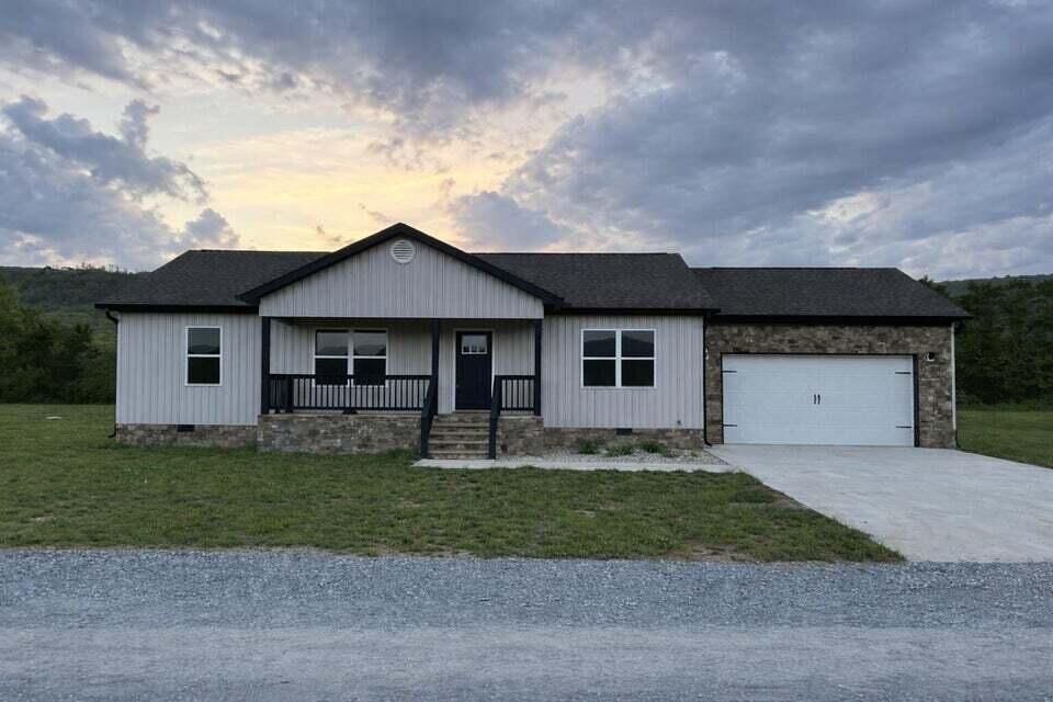 Property Photo:  108 Galloway Airport Road  TN 37327 