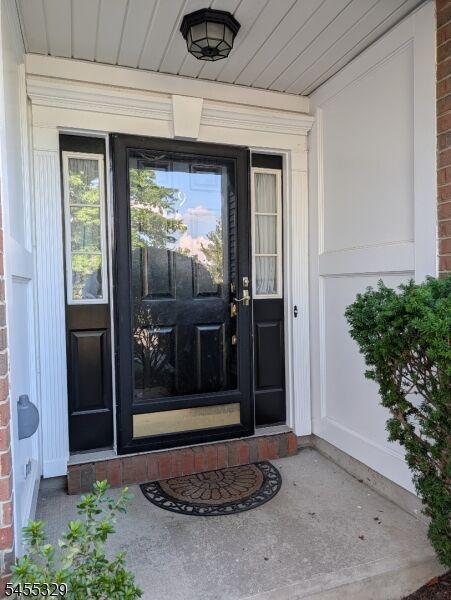 Property Photo:  9 Prescott Ct  NJ 07920 