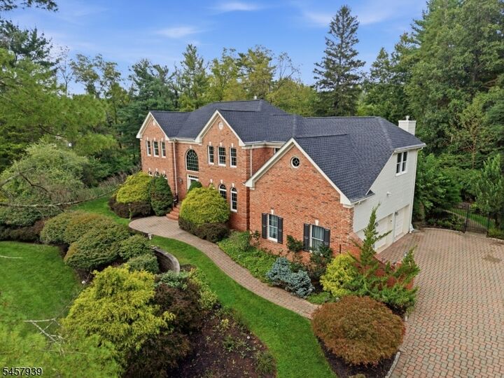 Property Photo: 6 Oakridge Rd NJ 08801