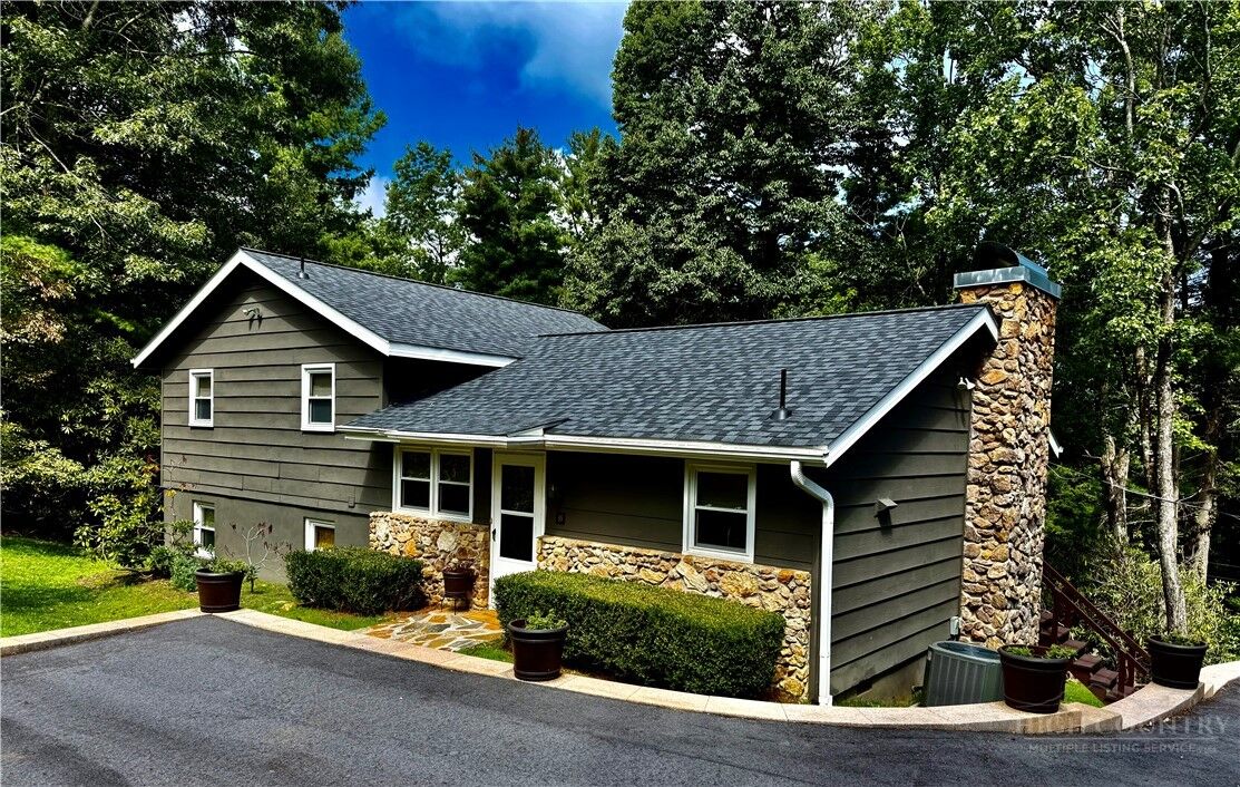 Property Photo:  95 Pine Tree Drive  NC 28668 