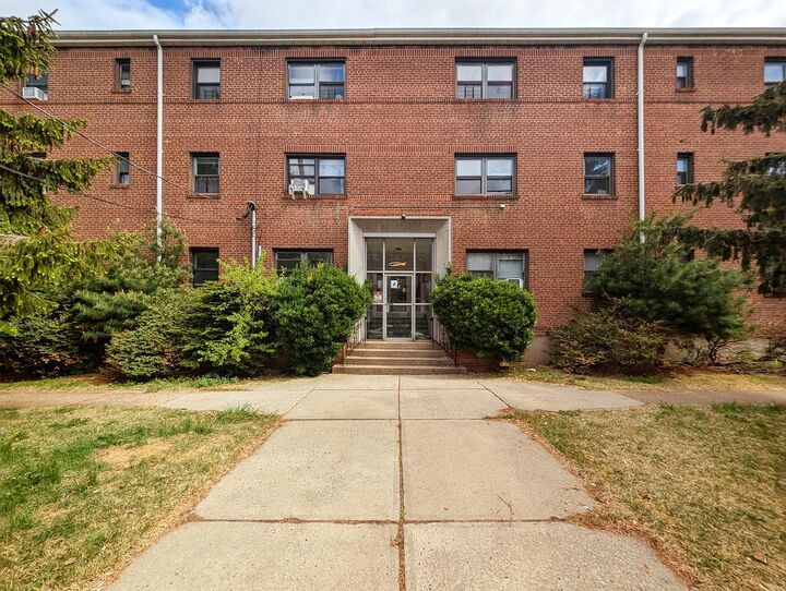 Property Photo: 204 North St 1B NJ 07307