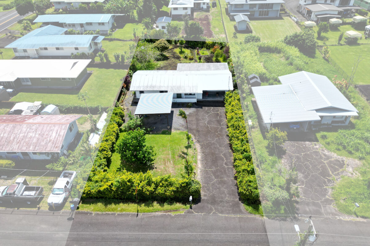 Property Photo: 17 Hoaloha St HI 96720