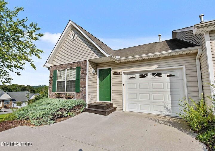 Property Photo: 6334 Sky Song Lane TN 37914