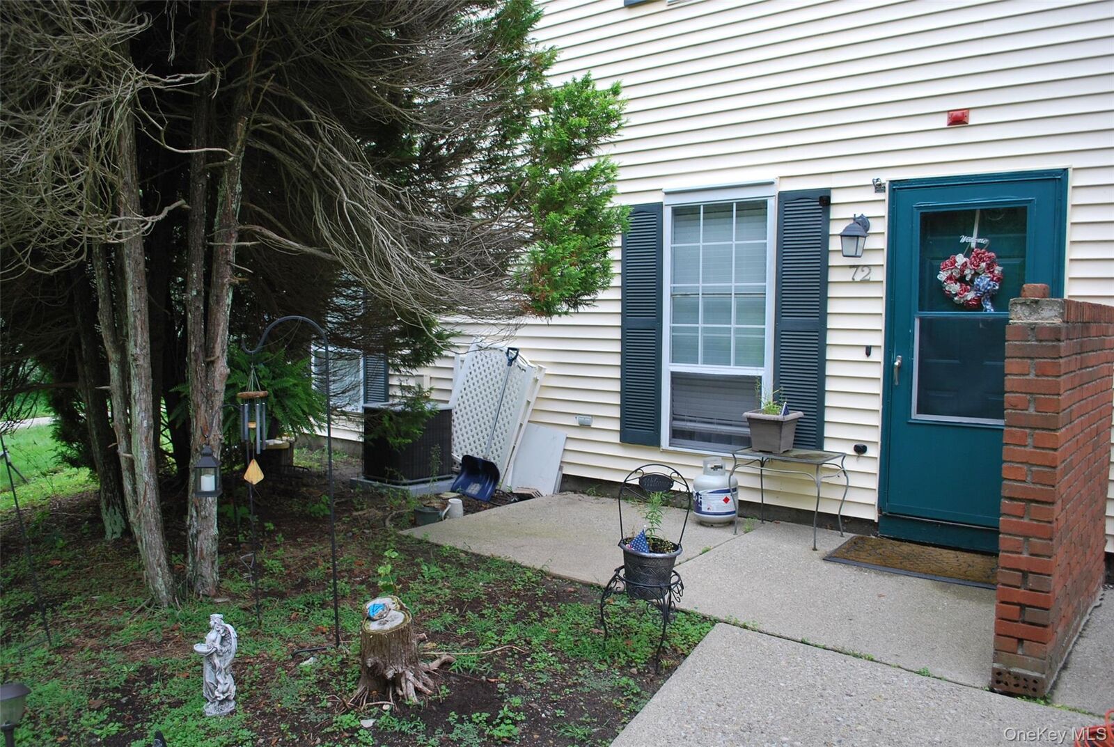 Property Photo: 72 The Rise NY 10990