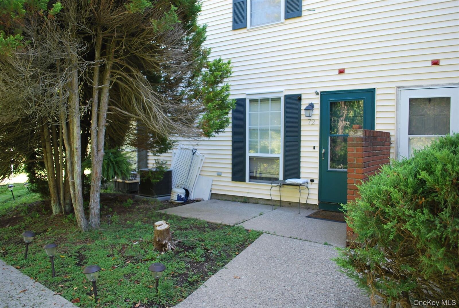Property Photo:  72 The Rise  NY 10990 