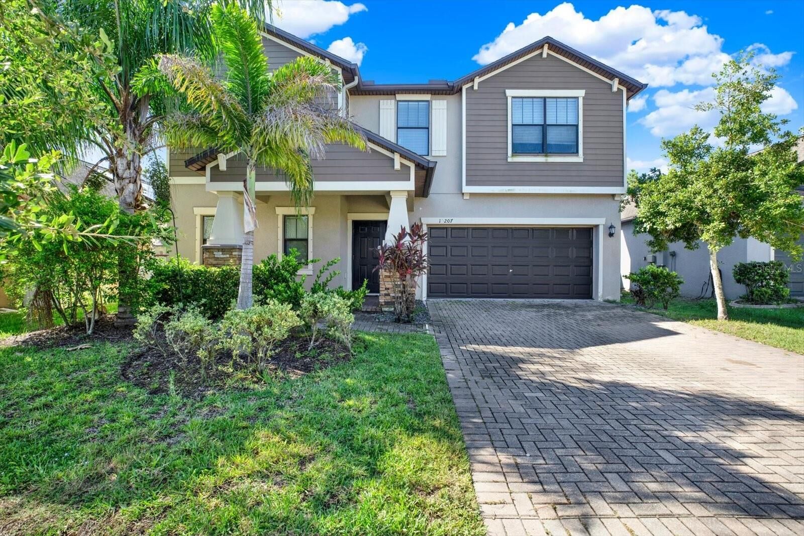 Property Photo: 10207 Count Fleet Drive FL 33573
