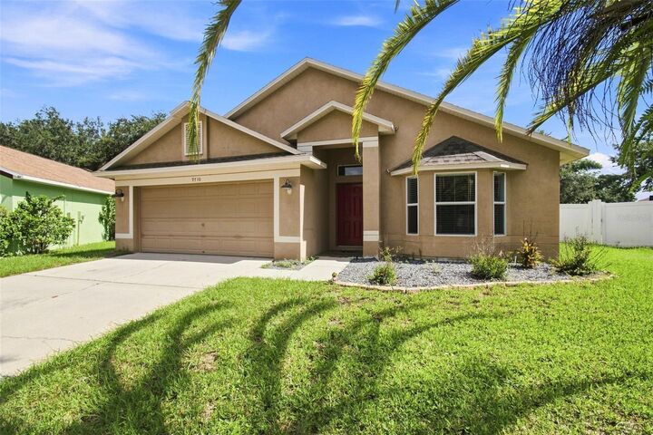 Property Photo: 9710 White Barn Way FL 33569