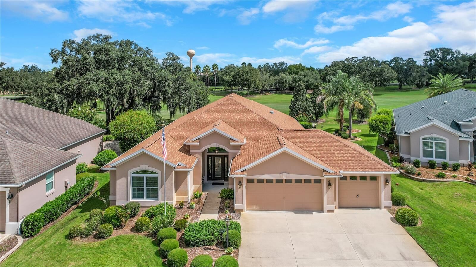 Property Photo: 2856 Stepping Stone Path FL 32163