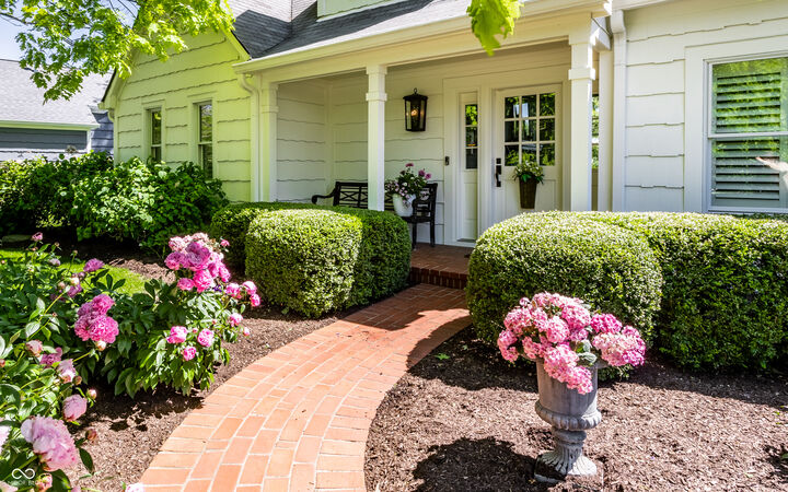 Property Photo: 3264 Bay Road South Drive IN 46240