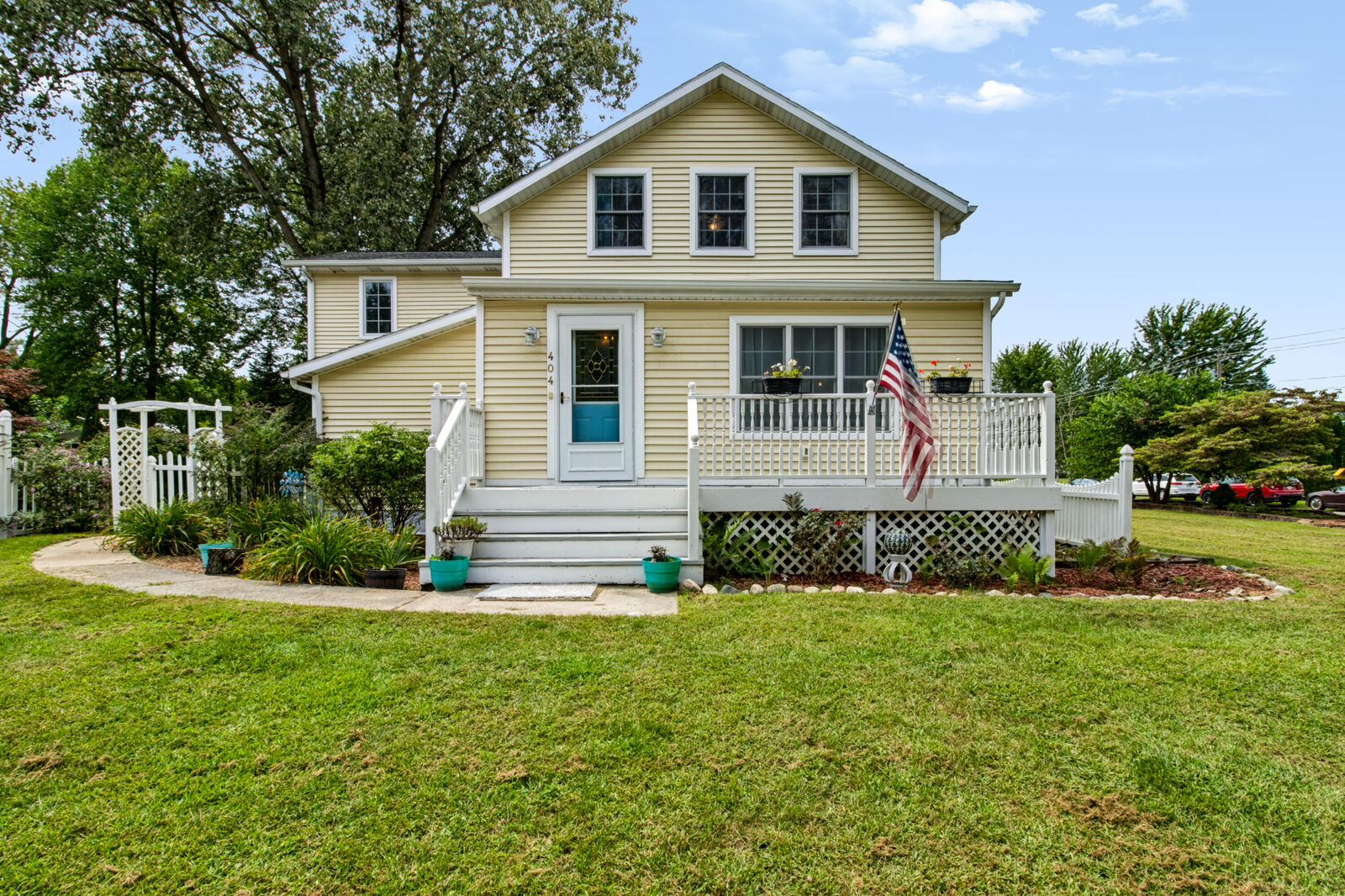 Property Photo: 404 S Berrien Street MI 49117