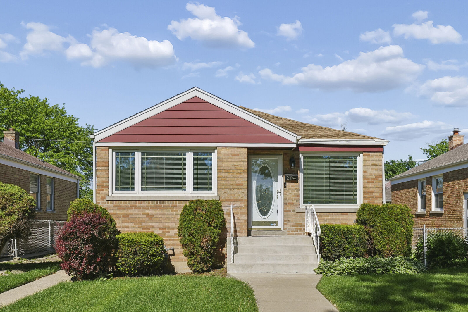 Property Photo: 204 Bohland Avenue IL 60104