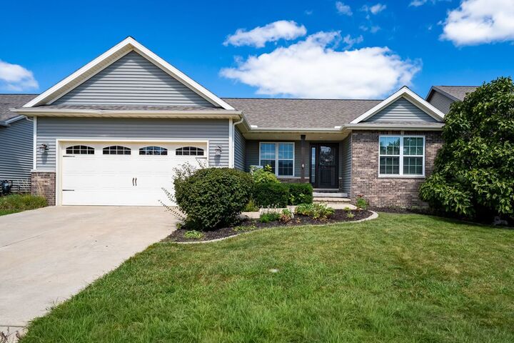 Property Photo: 59 Dry Sage Circle IL 61705
