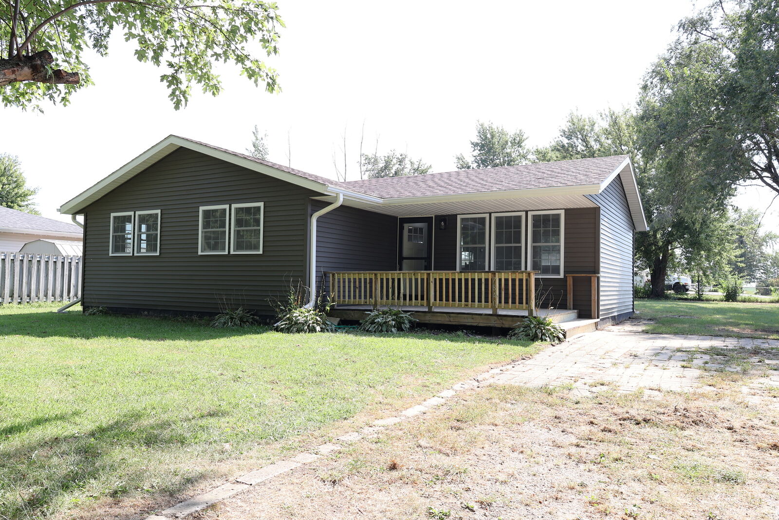 Property Photo: 7840 S Sugar Island Road IL 60922