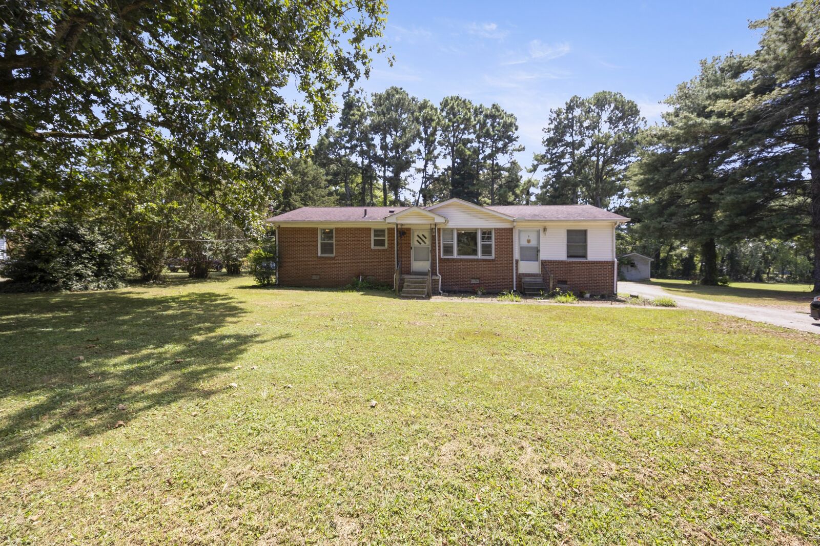 Property Photo: 106 Darwin St TN 37324