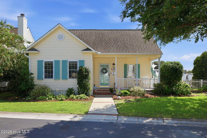 Property Photo: 200 Macgregor Drive NC 28516