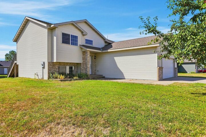 Property Photo: 605 7th Avenue SW MN 56367