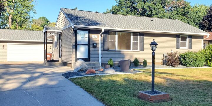 Property Photo:  833 24th Avenue N  MN 55075 