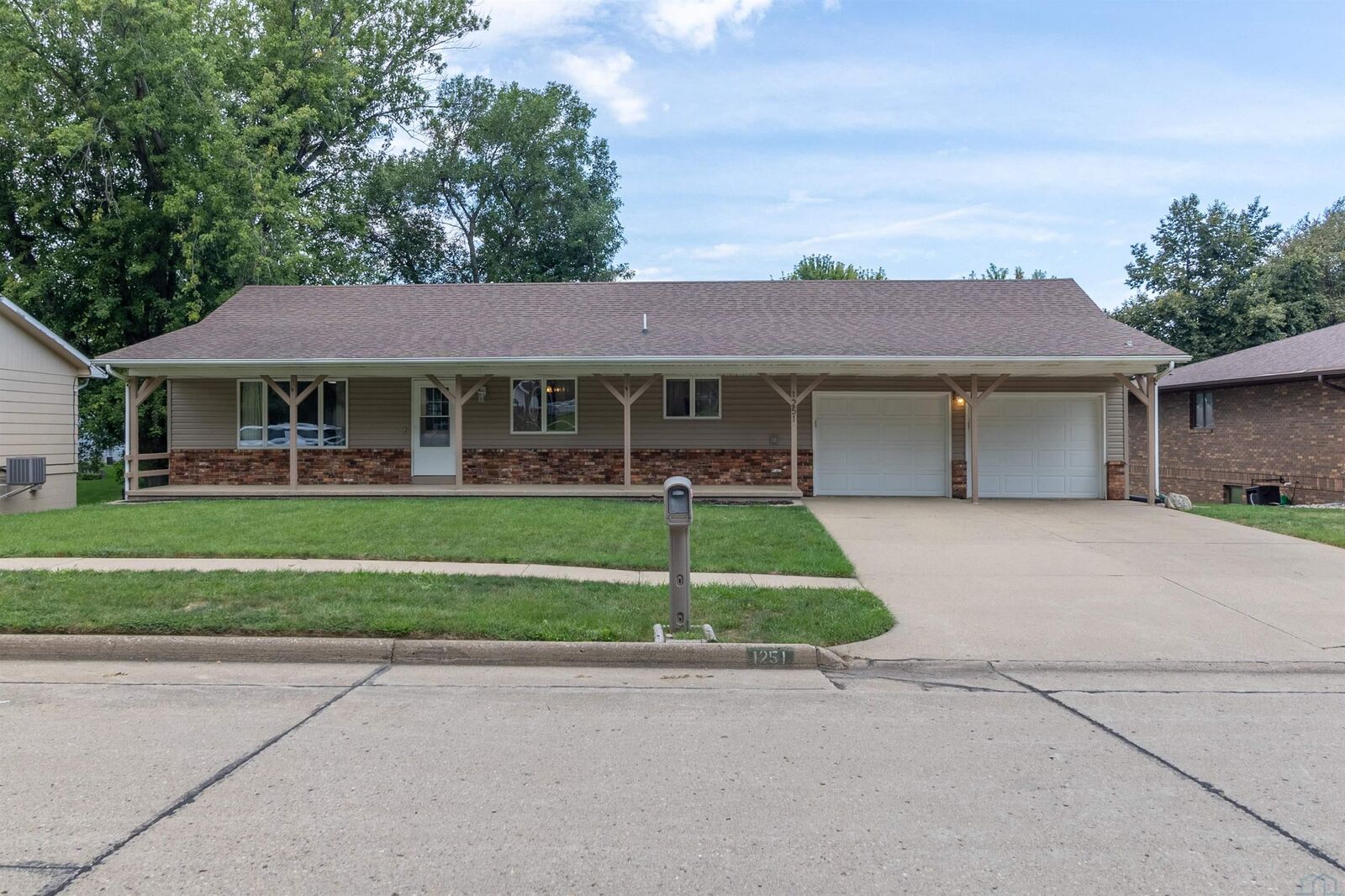 Property Photo:  1251 Remer Dr  IA 51031 