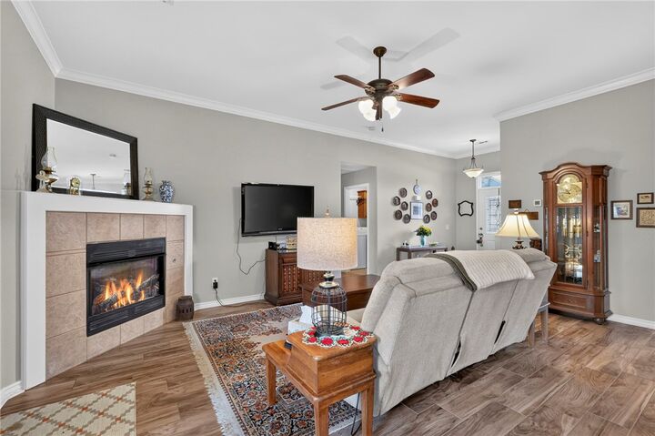 Property Photo:  6105 S 39th Street  AR 72758 
