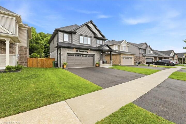 Property Photo:  39 Dunning Way  ON N5R 0P7 