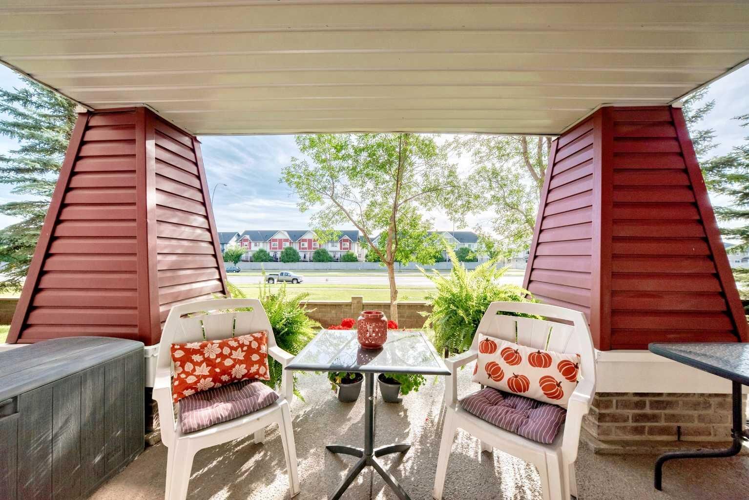 Property Photo:  10 Prestwick Bay SE 3116  AB T2Z 0B3 