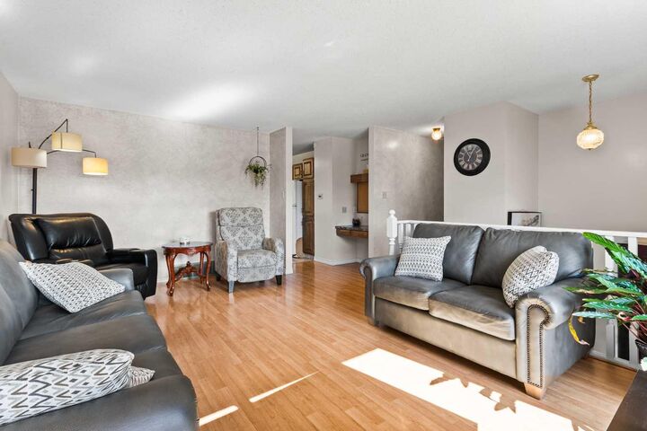 Property Photo:  4018 58 Avenue Close  AB T9V 2P6 
