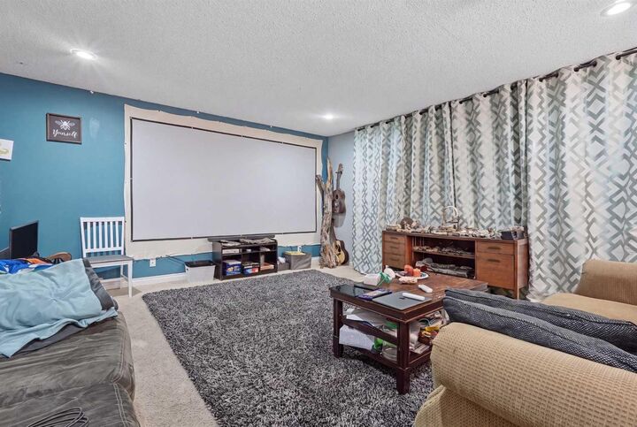 Property Photo:  225 S 50 W  AB T0K 2S0 