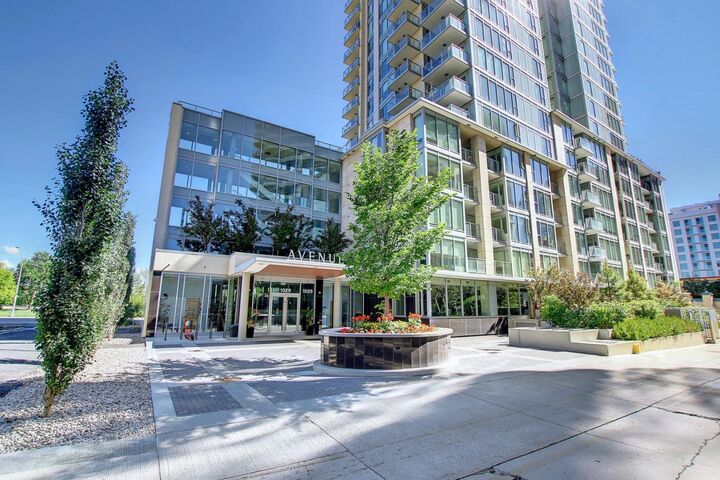 Property Photo:  1025 5 Avenue SW 2106  AB T2P 1N4 