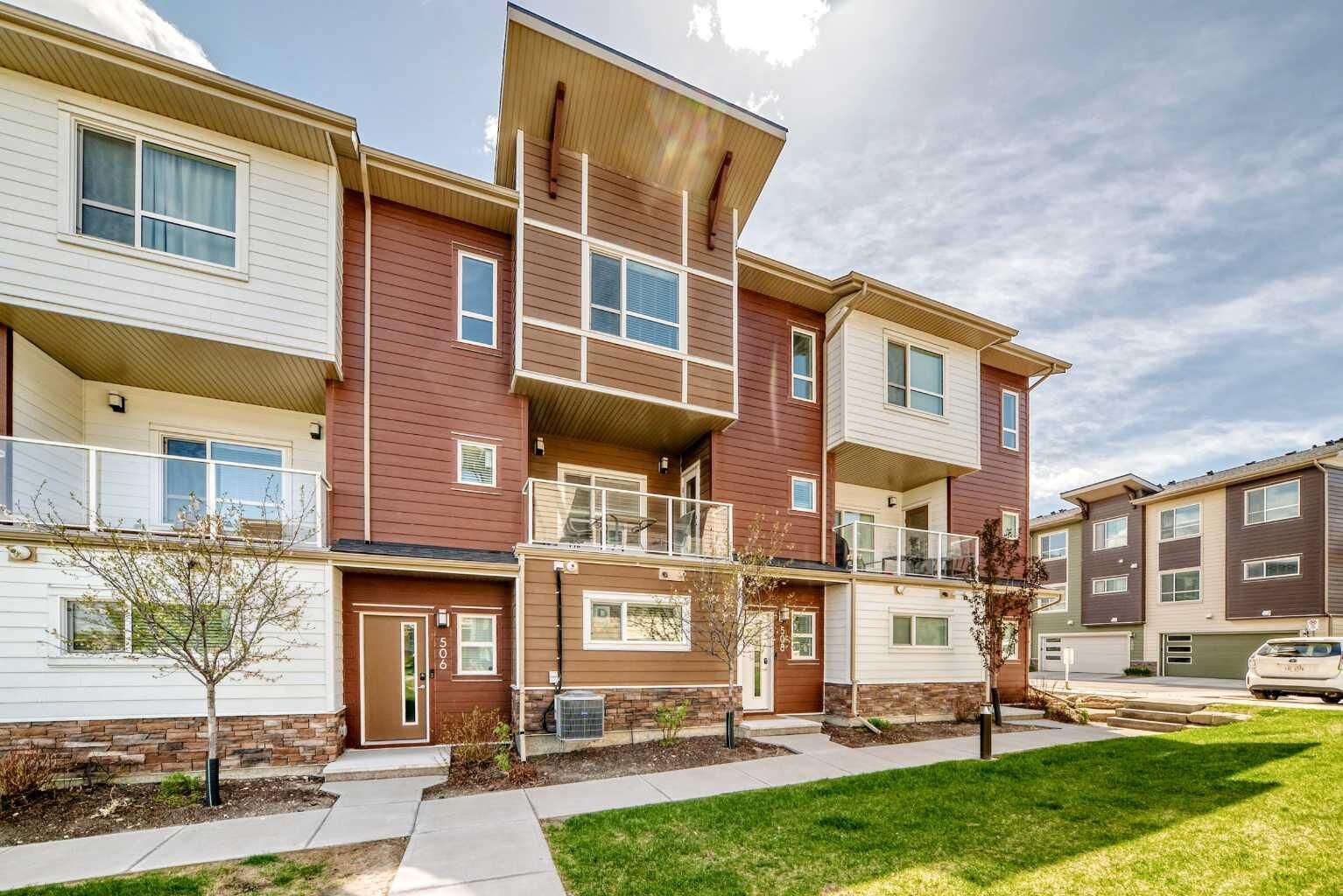 Property Photo:  508 Harvest Grove Walk NE  AB T3K 2P3 
