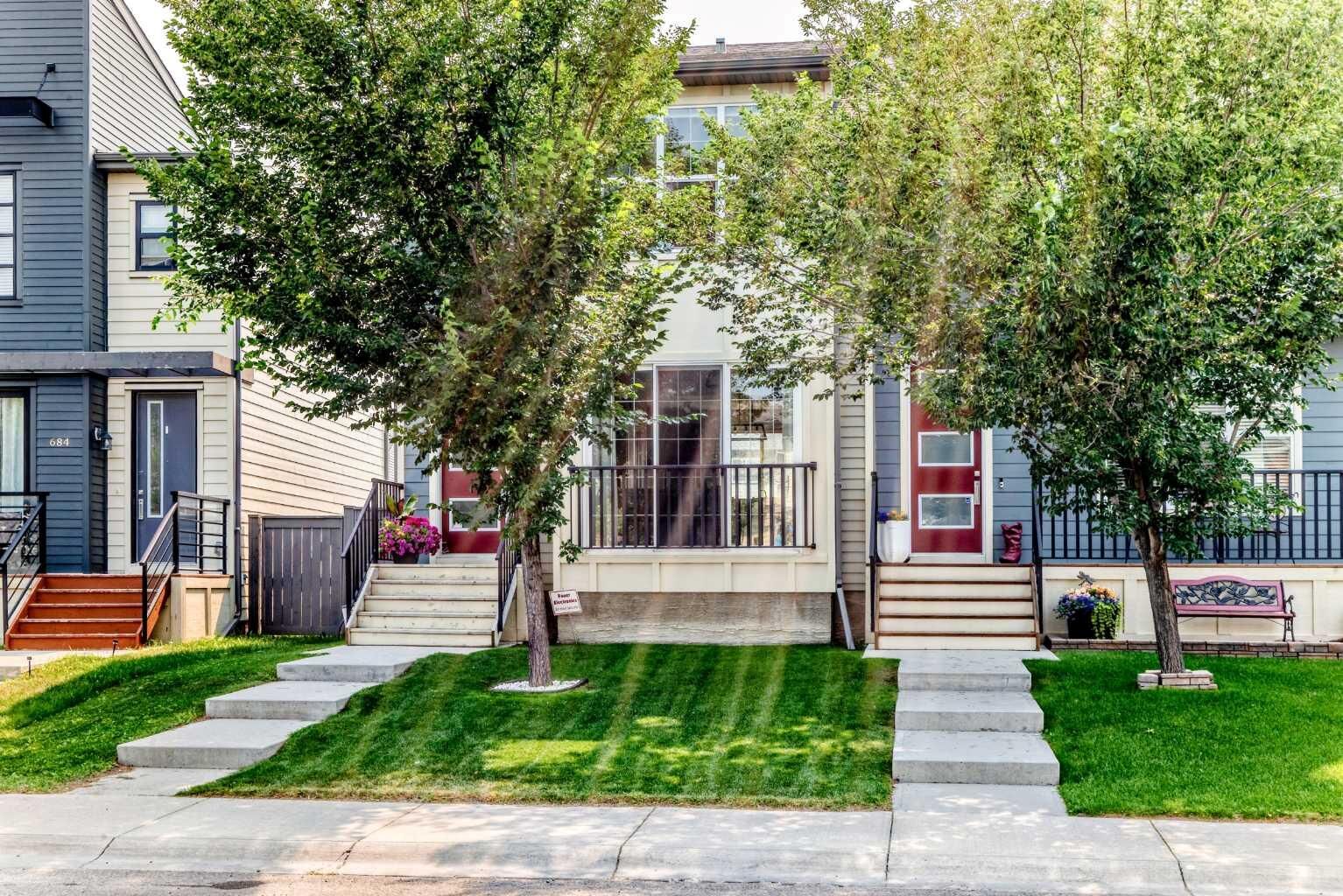 Property Photo:  680 Walden Drive SE  AB T2X 0Z7 