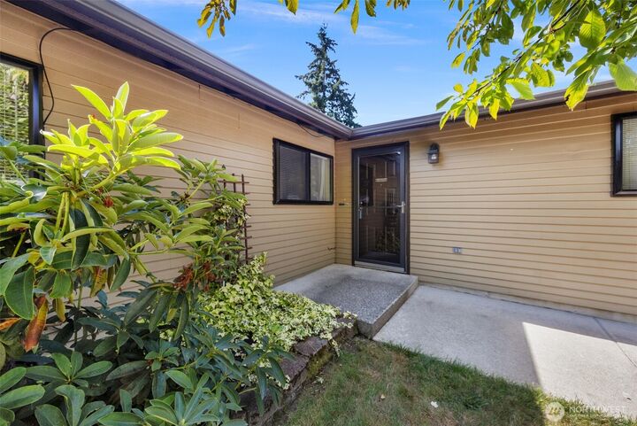 Property Photo:  5628  95th Street NE  WA 98270 