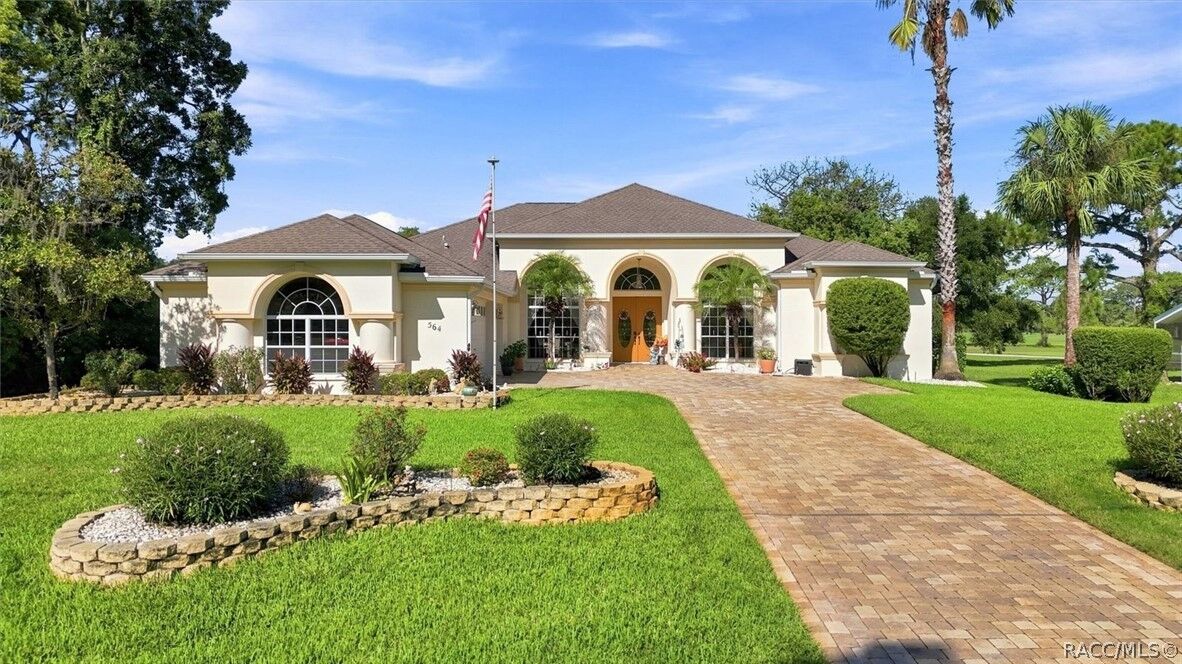 Property Photo: 564 Afterglow Circle FL 34429