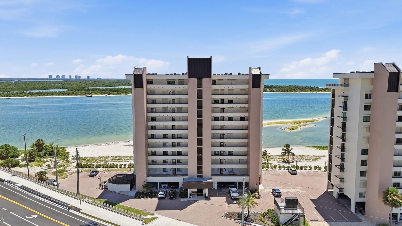 Property Photo:  8402 Estero Boulevard Apt 405  FL 33931 