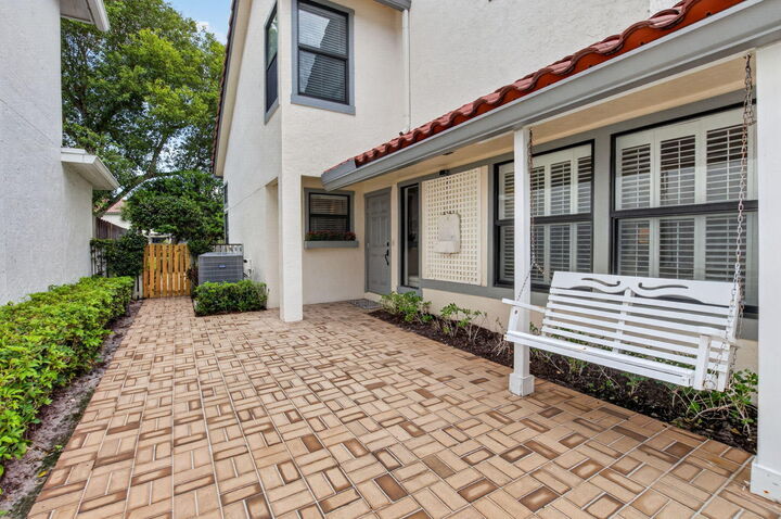 Property Photo: 5576 Fox Hollow Drive FL 33486