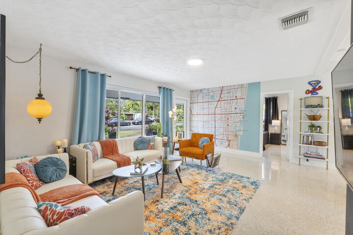 Property Photo:  3557 Lloyd Drive  FL 33309 