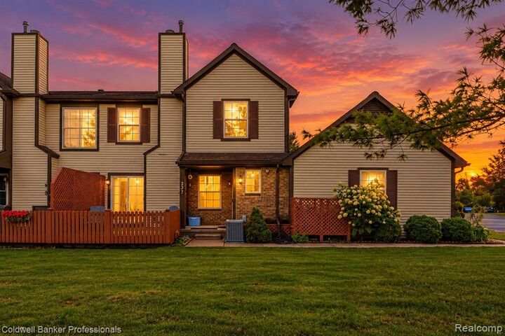 Property Photo:  237 Barrington Circle  MI 48360 