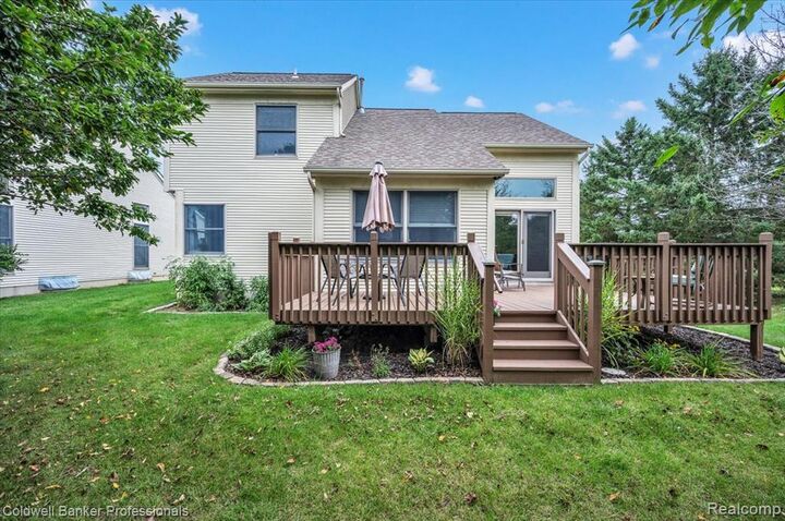 Property Photo: 646 Rolling Hills Lane MI 48446
