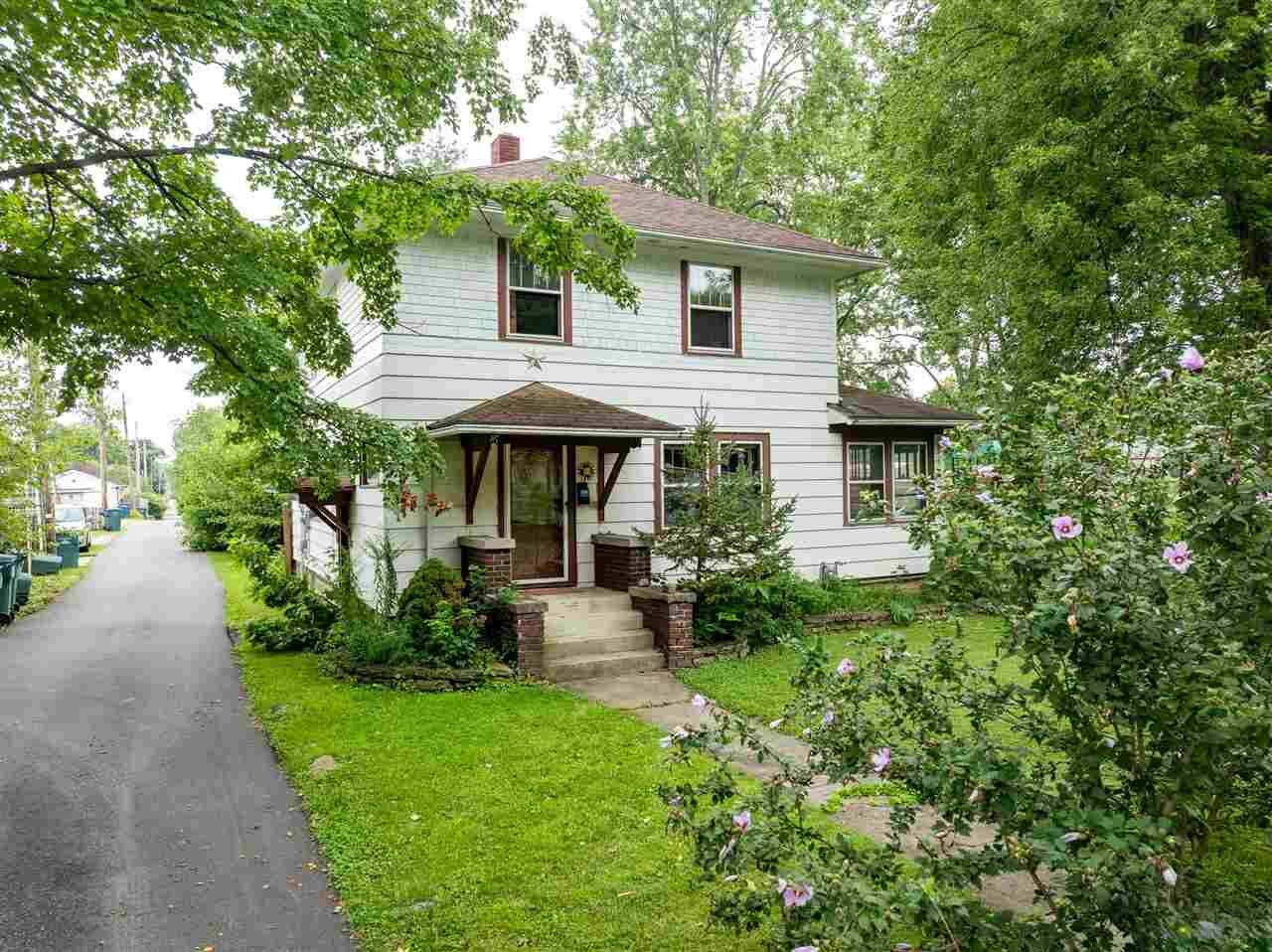 Property Photo:  16 NW 7th Street  IN 47374 