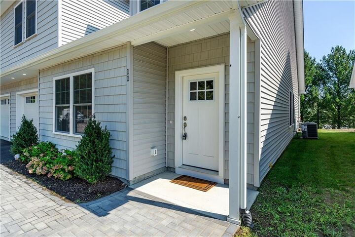 Property Photo:  13 Fieldstone Way  RI 02919 