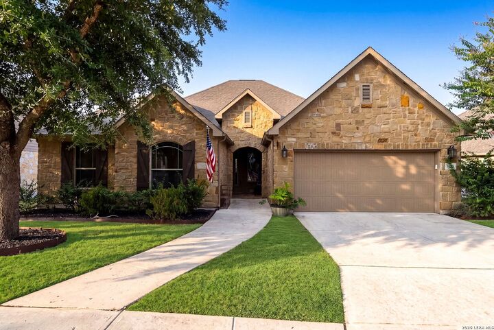 Property Photo: 3938 Firebush TX 78261