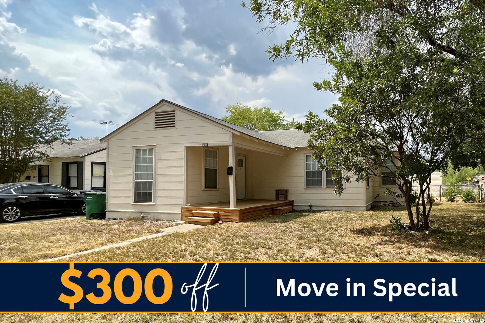 Property Photo:  703 W Olmos Dr  TX 78212 