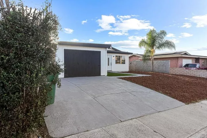 Property Photo: 1380 Piedra St Street CA 92154