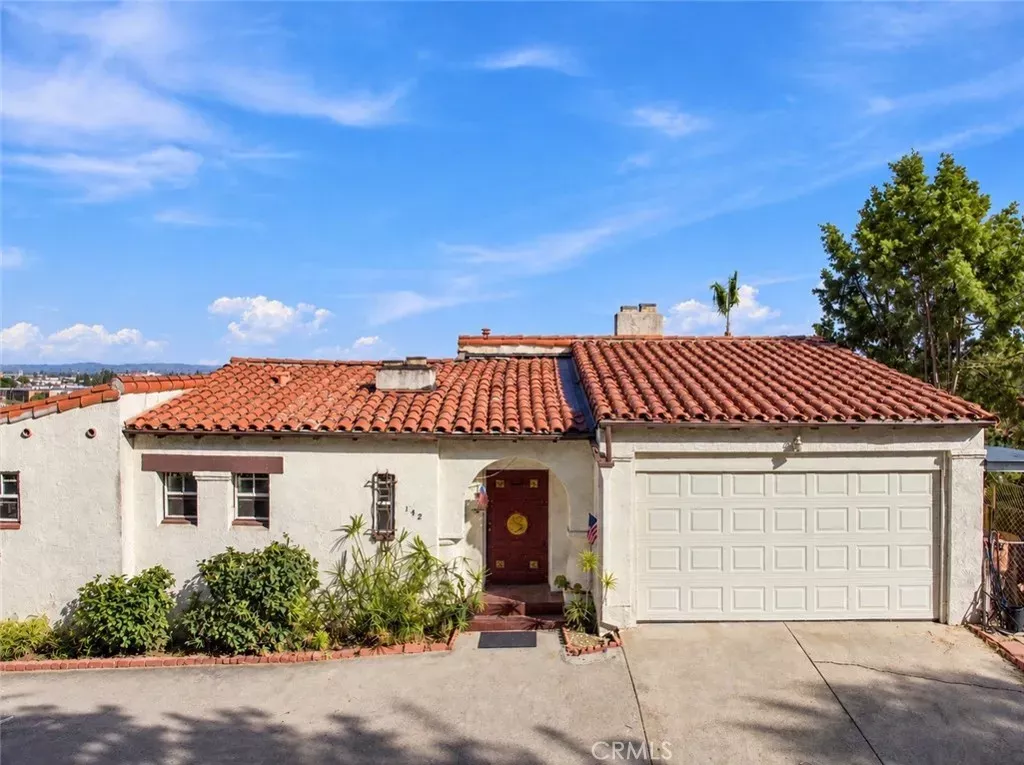 Property Photo:  142 Stockbridge  CA 91801 