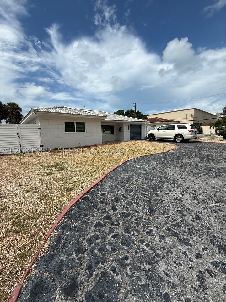 Property Photo:  52 45th  FL 33706 